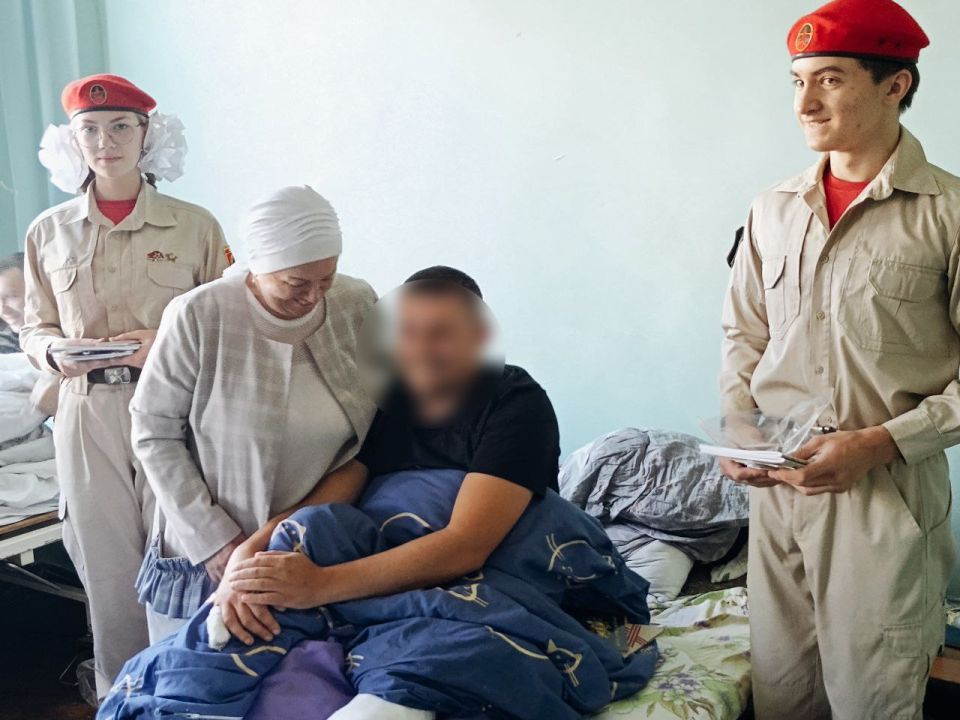 Акции «Zащитникам с любовью» и «СВОих не бросаем» согрели сердца героев в Горловке! Акции «Zащитникам с любовью» и «СВОих не бросаем» согрели сердца героев в Горловке!