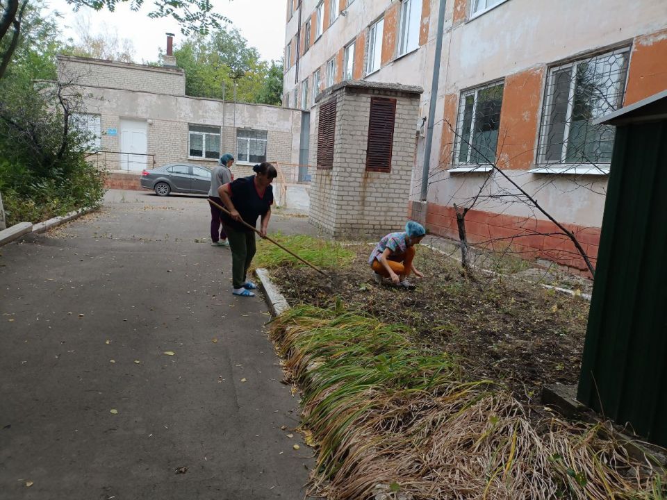 В Центрально-Городском районе Горловки продолжается масштабный партийный проект Единой России «Городская среда» В Центрально-Городском районе Горловки продолжается масштабный партийный проект Единой России «Городская среда»