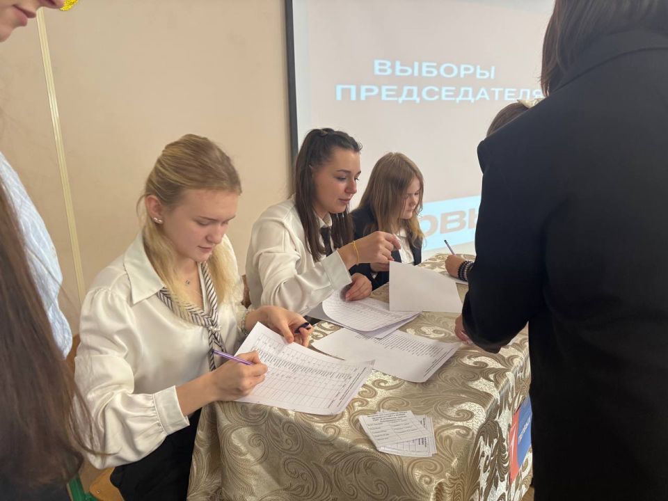 Выборы Первых в ГБОУ «Тельмановская гимназия Тельмановского м.о.» Выборы Первых в ГБОУ «Тельмановская гимназия Тельмановского м.о.»