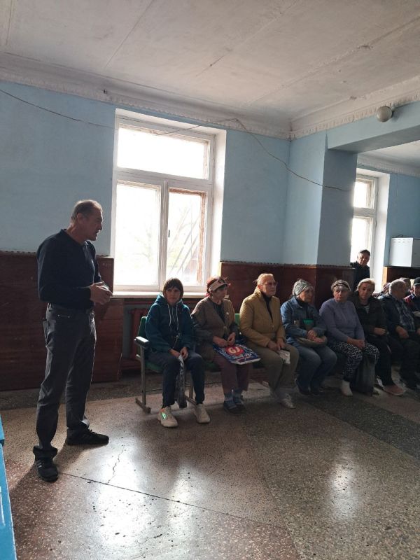 Начальник Староигнатьевского территориального отдела провел встречу с населением в селе Старая Ласпа Начальник Староигнатьевского территориального отдела провел встречу с населением в селе Старая Ласпа