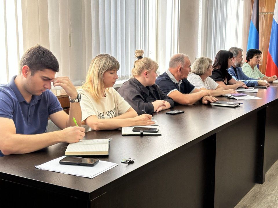 Валентина Харлашка: В городском округе Макеевка состоялось заседание политического совета местного отделения Всероссийской политической партии «Единая Россия» Валентина Харлашка: В городском округе Макеевка состоялось заседание политического совета местного отделения Всероссийской политической партии «Единая Россия»