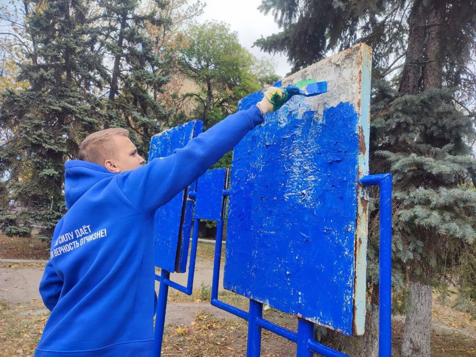 Активисты Ждановки присоединились к акции «Чистый четверг» Активисты Ждановки присоединились к акции «Чистый четверг»