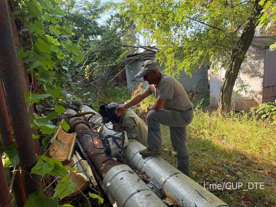 Первый заместитель генерального директора ГУП ДНР «Донбасстеплоэнерго» Алексей Варыпаев совместно с директором филиала «Волновахатеплосеть» Андреем Арых посетили освобожденный город Курахово Первый заместитель генерального директора ГУП ДНР «Донбасстеплоэнерго» Алексей Варыпаев совместно с директором филиала «Волновахатеплосеть» Андреем Арых посетили освобожденный город Курахово