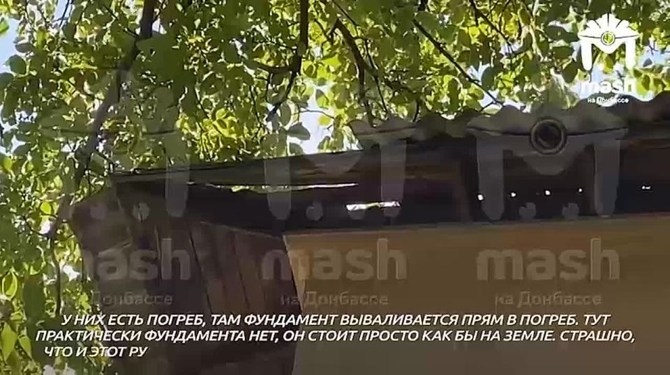 Жители многоэтажки рядом с обрушившимся домом в Макеевке боятся такой же участи
