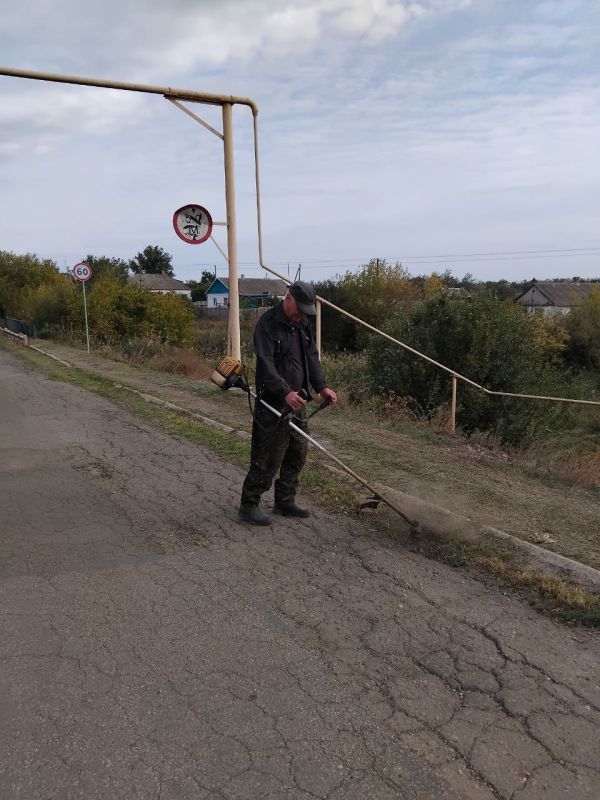 За период с 19.09.2025 по 25.09.2025 на территории Володарского муниципального округа работниками МУП "Восток-Комсервис" были произведены следующие работы: За период с 19.09.2025 по 25.09.2025 на территории Володарского муниципального округа работниками МУП "Восток-Комсервис" были произведены следующие работы: