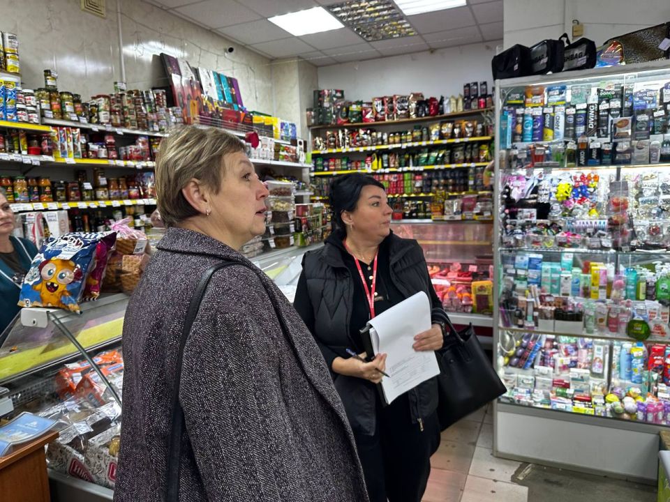 Иван Приходько: Активисты Народного осуществили проверку ряда магазинов в Центрально-Городском районе Горловки Иван Приходько: Активисты Народного осуществили проверку ряда магазинов в Центрально-Городском районе Горловки