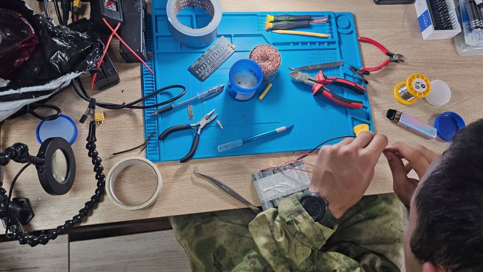Подготовка технических специалистов по ремонту, обслуживанию и модернизации разведывательных дронов Подготовка технических специалистов по ремонту, обслуживанию и модернизации разведывательных дронов