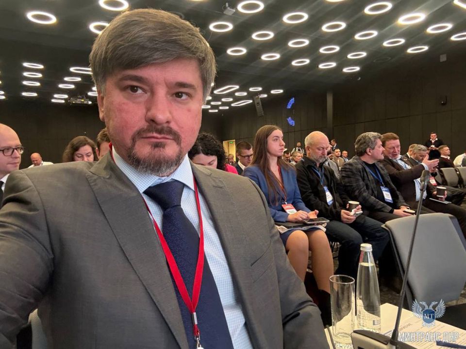 В Москве проходит форум «Электро//Движение» — ключевое отраслевое мероприятие, посвященное развитию электротранспорта и зарядной инфраструктуры в России В Москве проходит форум «Электро//Движение» — ключевое отраслевое мероприятие, посвященное развитию электротранспорта и зарядной инфраструктуры в России