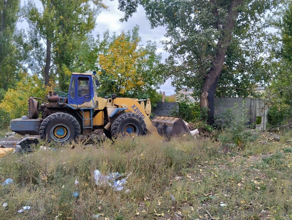 Сегодня, 26 сентября с целью приведения территории в надлежащее санитарное состояние выполнены работы по вывозу крупногабаритных накоплений мусора на контейнерных площадках по адресам: ул. Чудская, д. 2, д. 11; ул.... Сегодня, 26 сентября с целью приведения территории в надлежащее санитарное состояние выполнены работы по вывозу крупногабаритных накоплений мусора на контейнерных площадках по адресам: ул. Чудская, д. 2, д. 11; ул....
