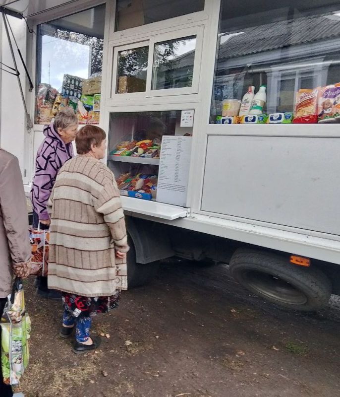 С 24 по 26 сентября 2025 года осуществлена выездная торговля с использованием автомагазинов в населенных пунктах городских округов Донецк, Докучаевск, Горловка, Мариуполь, на территории г С 24 по 26 сентября 2025 года осуществлена выездная торговля с использованием автомагазинов в населенных пунктах городских округов Донецк, Докучаевск, Горловка, Мариуполь, на территории г