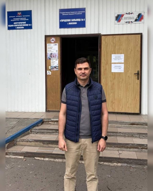 Хирург из Сургута оказывает помощь макеевчанам Хирург из Сургута оказывает помощь макеевчанам