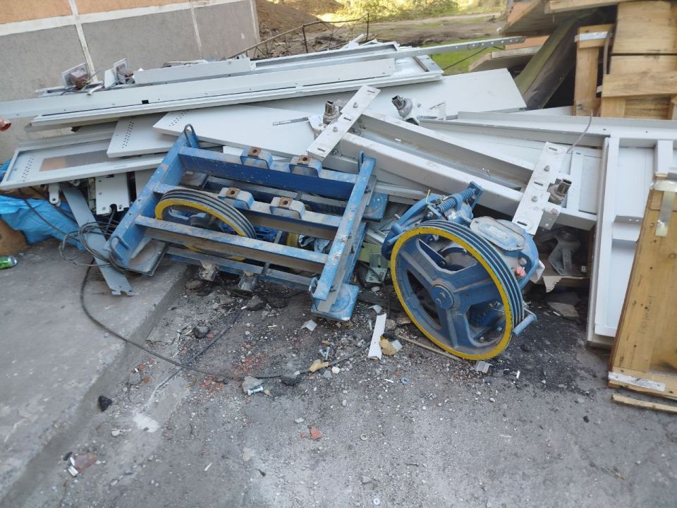 В Мариуполе устанавливают лифты от могилевского завода В Мариуполе устанавливают лифты от могилевского завода