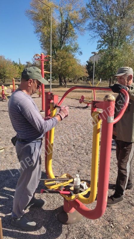 Осень уверенно вступает в свои права, призывая нас одеться потеплее Осень уверенно вступает в свои права, призывая нас одеться потеплее