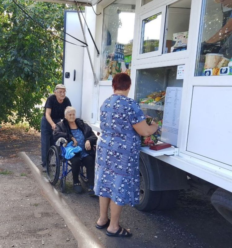 С 24 по 26 сентября 2025 года осуществлена выездная торговля с использованием автомагазинов в населенных пунктах городских округов Донецк, Докучаевск, Горловка, Мариуполь, на территории г С 24 по 26 сентября 2025 года осуществлена выездная торговля с использованием автомагазинов в населенных пунктах городских округов Донецк, Докучаевск, Горловка, Мариуполь, на территории г