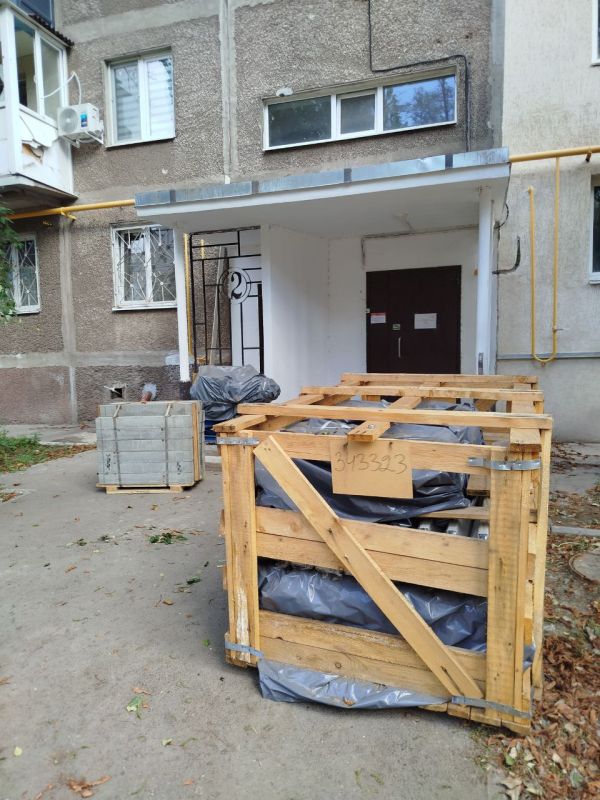 В Мариуполе устанавливают лифты от могилевского завода В Мариуполе устанавливают лифты от могилевского завода