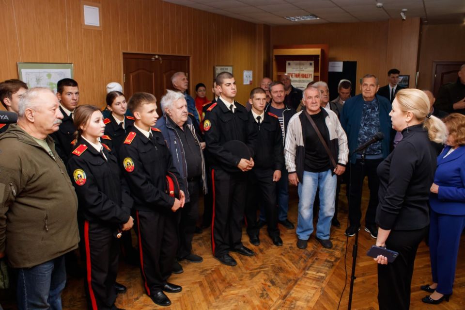 В Донецком республиканском краеведческом музее состоялось открытие выставки «Наследие защиты: Донецкое военно-политическое училище» В Донецком республиканском краеведческом музее состоялось открытие выставки «Наследие защиты: Донецкое военно-политическое училище»