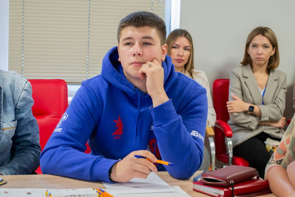 Воспитываем вместе: к программе воспитания подключились социальные партнеры! Воспитываем вместе: к программе воспитания подключились социальные партнеры!