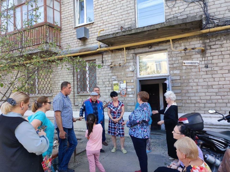 Александр Качанов: Живое общение: глава Докучаевска провел встречи с населением Александр Качанов: Живое общение: глава Докучаевска провел встречи с населением
