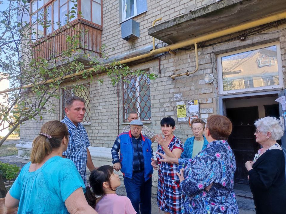 Александр Качанов: Живое общение: глава Докучаевска провел встречи с населением Александр Качанов: Живое общение: глава Докучаевска провел встречи с населением