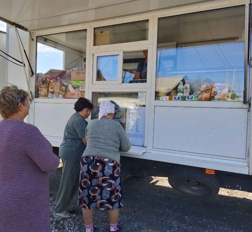 С 24 по 26 сентября 2025 года осуществлена выездная торговля с использованием автомагазинов в населенных пунктах городских округов Донецк, Докучаевск, Горловка, Мариуполь, на территории г С 24 по 26 сентября 2025 года осуществлена выездная торговля с использованием автомагазинов в населенных пунктах городских округов Донецк, Докучаевск, Горловка, Мариуполь, на территории г