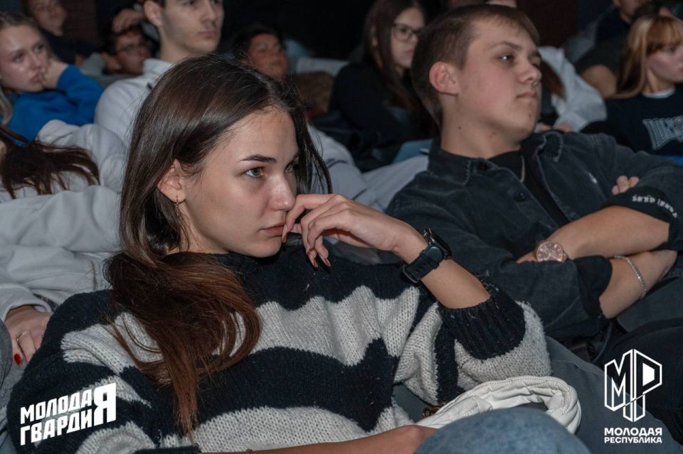 В Донецке прошёл показ документального фильма проекта «WarGonzo» В Донецке прошёл показ документального фильма проекта «WarGonzo»
