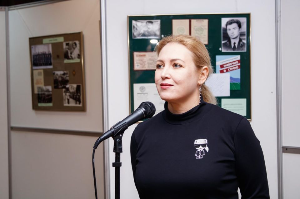 В Донецком республиканском краеведческом музее состоялось открытие выставки «Наследие защиты: Донецкое военно-политическое училище» В Донецком республиканском краеведческом музее состоялось открытие выставки «Наследие защиты: Донецкое военно-политическое училище»