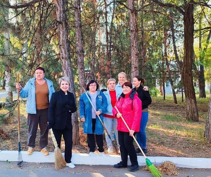 Елена Рязанцева: Сегодня в Пролетарском внутригородском районе города Донецка состоялся масштабный общегородской субботник Елена Рязанцева: Сегодня в Пролетарском внутригородском районе города Донецка состоялся масштабный общегородской субботник