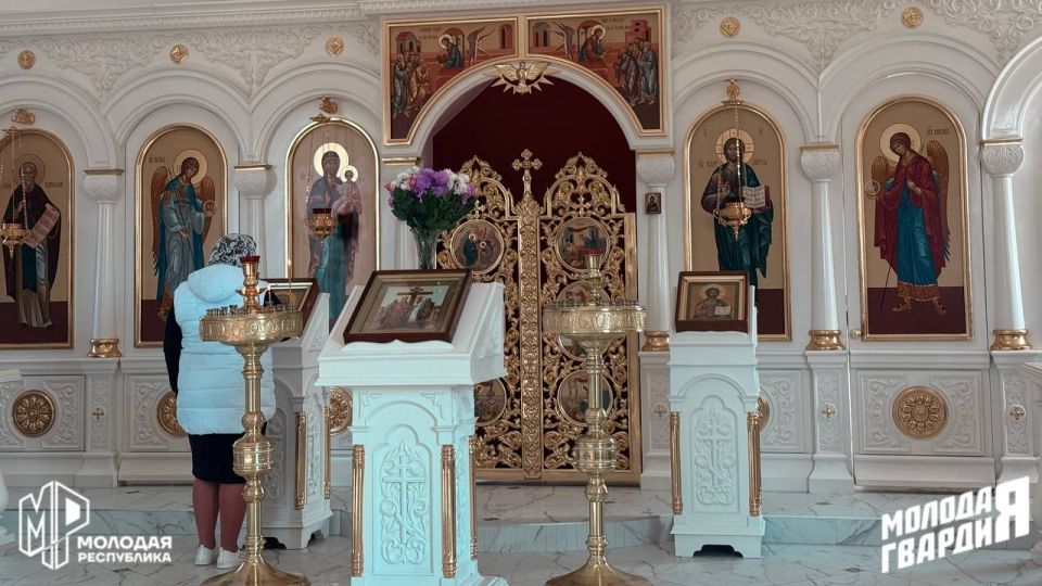 Добровольцы посетили Преображенский храм и узнали о духовной роли церкви Добровольцы посетили Преображенский храм и узнали о духовной роли церкви