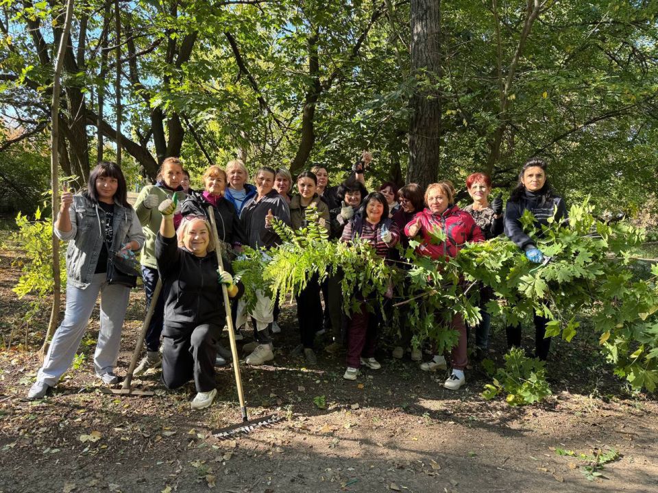 Елена Рязанцева: Сегодня в Пролетарском внутригородском районе города Донецка состоялся масштабный общегородской субботник Елена Рязанцева: Сегодня в Пролетарском внутригородском районе города Донецка состоялся масштабный общегородской субботник
