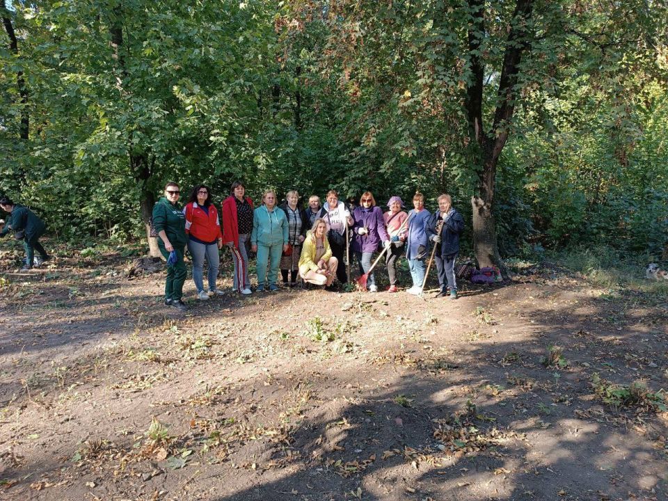 Елена Рязанцева: Сегодня в Пролетарском внутригородском районе города Донецка состоялся масштабный общегородской субботник Елена Рязанцева: Сегодня в Пролетарском внутригородском районе города Донецка состоялся масштабный общегородской субботник