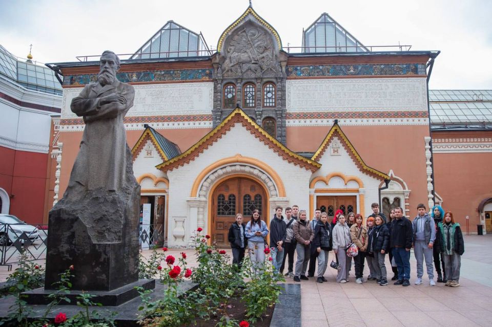 В Москве завершилась программа для ребят из Шахтерского колледжа кино В Москве завершилась программа для ребят из Шахтерского колледжа кино