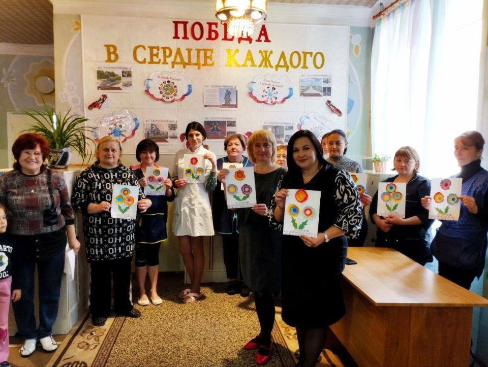 В детских садах Ждановки прошли праздничные мероприятия, посвящённые Дню воспитателя и всех дошкольных работников В детских садах Ждановки прошли праздничные мероприятия, посвящённые Дню воспитателя и всех дошкольных работников