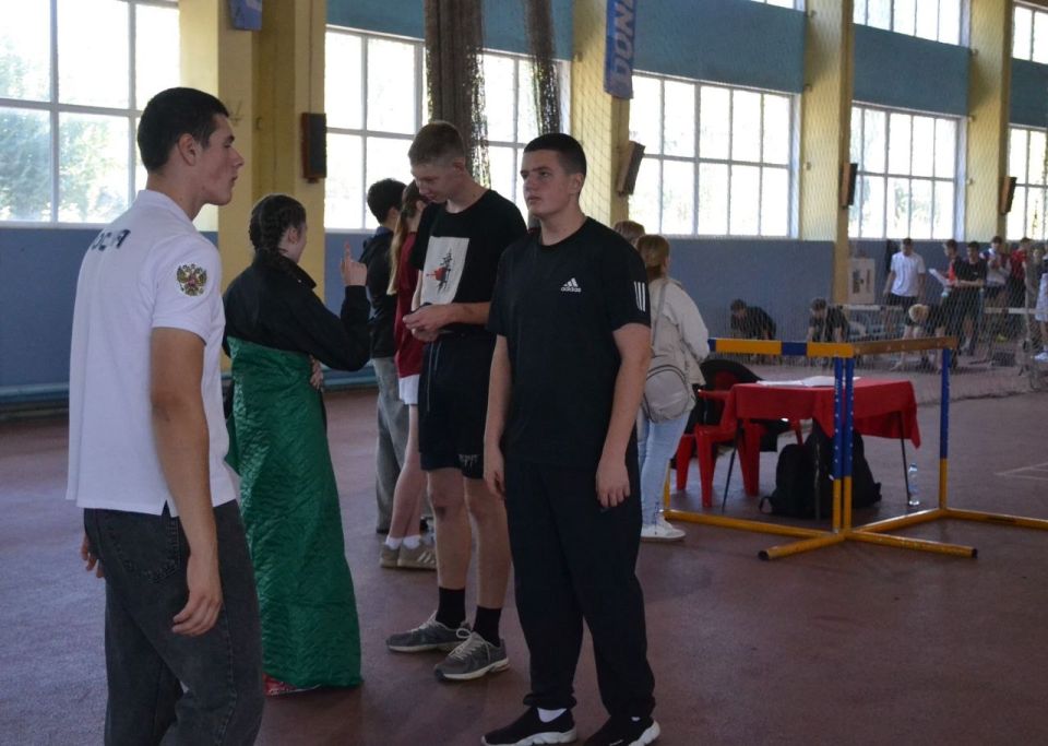 Сегодня, 27 сентября, прошло открытое первенство Донецкой Народной Республики по легкой атлетике, которое стало настоящим триумфом для юных спортсменов из ГБОУ «Мироновская школа №10 г.о. Дебальцево». Юные атлеты... Сегодня, 27 сентября, прошло открытое первенство Донецкой Народной Республики по легкой атлетике, которое стало настоящим триумфом для юных спортсменов из ГБОУ «Мироновская школа №10 г.о. Дебальцево». Юные атлеты...