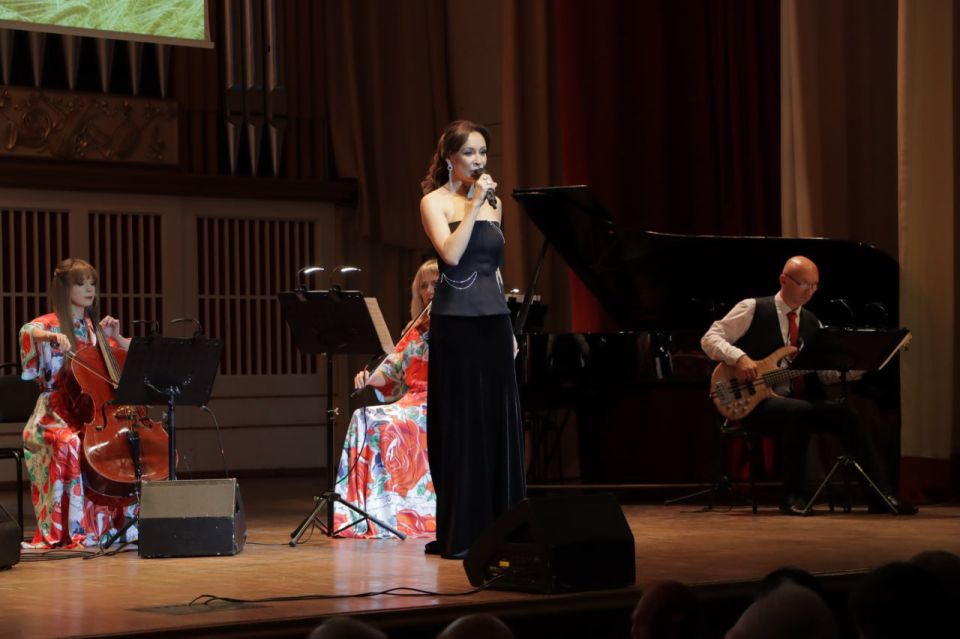 Мы родом из Донбасса: в филармонии дан старт большому гастрольному туру! Мы родом из Донбасса: в филармонии дан старт большому гастрольному туру!