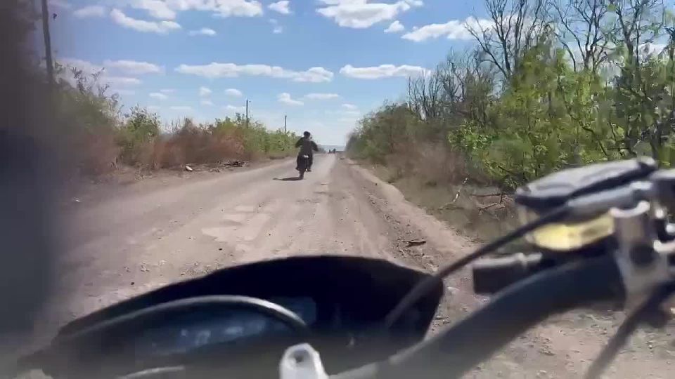  :     ,        (  )     (    )