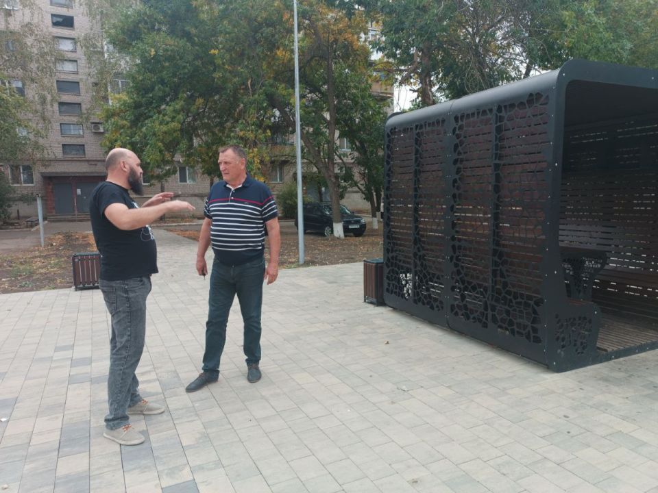 Игорь Лызов: Вместе с первым заместителем Борисом Бутко и начальником управления ЖКХ Виталием Щуровым проинспектировали детские площадки и досуговые зоны по городу Игорь Лызов: Вместе с первым заместителем Борисом Бутко и начальником управления ЖКХ Виталием Щуровым проинспектировали детские площадки и досуговые зоны по городу
