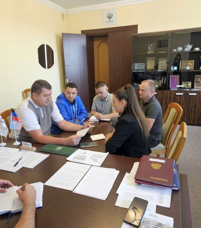 Председатель #Комитет_по_природопользованию_экологии_недрам_и_природным_ресурсам Сергей Михалев (фракция «Единая Россия») принял участие в заседании межведомственной рабочей группы по вопросам охраны здоровья граждан в... Председатель #Комитет_по_природопользованию_экологии_недрам_и_природным_ресурсам Сергей Михалев (фракция «Единая Россия») принял участие в заседании межведомственной рабочей группы по вопросам охраны здоровья граждан в...