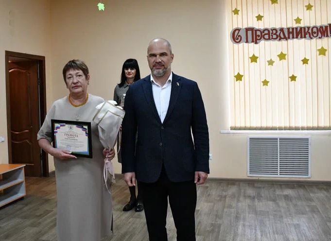 Сергей Желновач: Сегодня свой день рождения празднует поселок городского типа Мироновский Сергей Желновач: Сегодня свой день рождения празднует поселок городского типа Мироновский