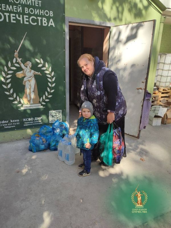 Большая раздача продуктовых наборов нашим подопечным Большая раздача продуктовых наборов нашим подопечным