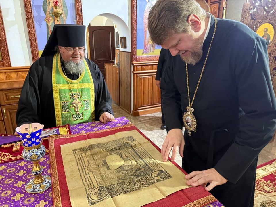 Архипастырский визит в Новоазовский церковный округ: митрополит Владимир посетил храмы благочиния Архипастырский визит в Новоазовский церковный округ: митрополит Владимир посетил храмы благочиния