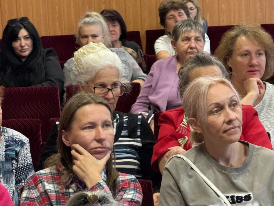 Женское движение Единой России в «Фарватере социального будущего» Женское движение Единой России в «Фарватере социального будущего»