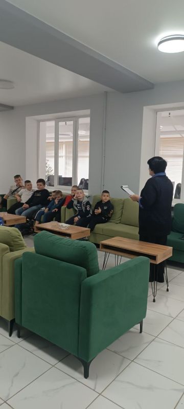 В преддверии важной даты – Дня воссоединения Донецкой Народной Республики с Российской Федерацией – индивидуальные предприниматели города Горловки посетили воспитанников Социально-реабилитационного центра для... В преддверии важной даты – Дня воссоединения Донецкой Народной Республики с Российской Федерацией – индивидуальные предприниматели города Горловки посетили воспитанников Социально-реабилитационного центра для...