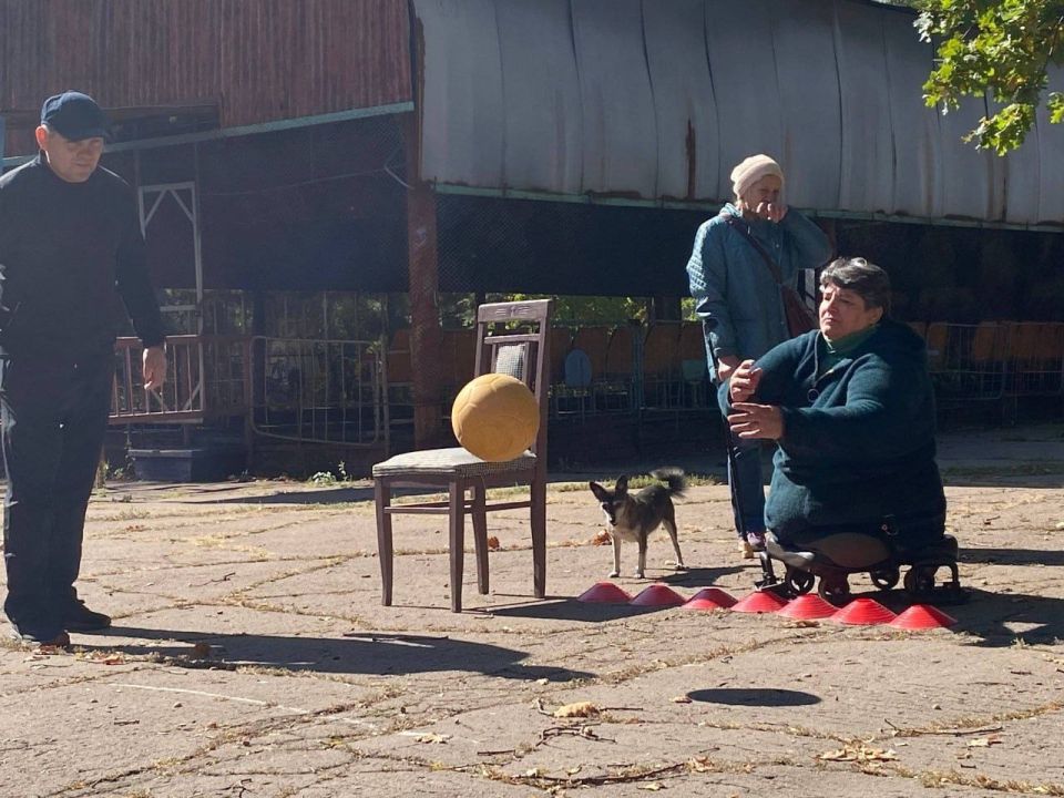 Сила духа и единство. В городском округе Енакиево в рамках партийного проекта «Единая страна - доступная среда» партии Единая Россия прошли спортивные соревнования для людей с ограниченными возможностями здоровья 27 сентября... Сила духа и единство. В городском округе Енакиево в рамках партийного проекта «Единая страна - доступная среда» партии Единая Россия прошли спортивные соревнования для людей с ограниченными возможностями здоровья 27 сентября...