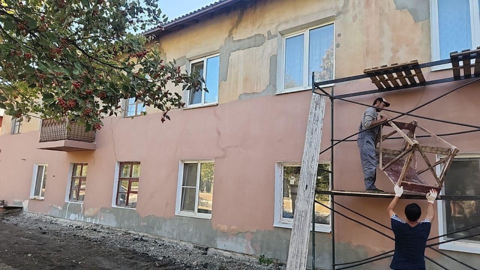Николай Михайлов: Капремонт жилых домов в Старобешевском округе близится к завершению Николай Михайлов: Капремонт жилых домов в Старобешевском округе близится к завершению