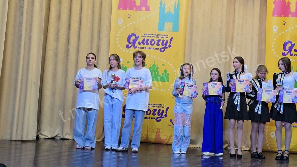 В Сочи студия эстрадного пения «Musik time» Дворца культуры «Заперевальный» стала победителем VIII Международного фестиваля-конкурса детского и юношеского творчества «Берег побед. Бархатный сезон» В Сочи студия эстрадного пения «Musik time» Дворца культуры «Заперевальный» стала победителем VIII Международного фестиваля-конкурса детского и юношеского творчества «Берег побед. Бархатный сезон»