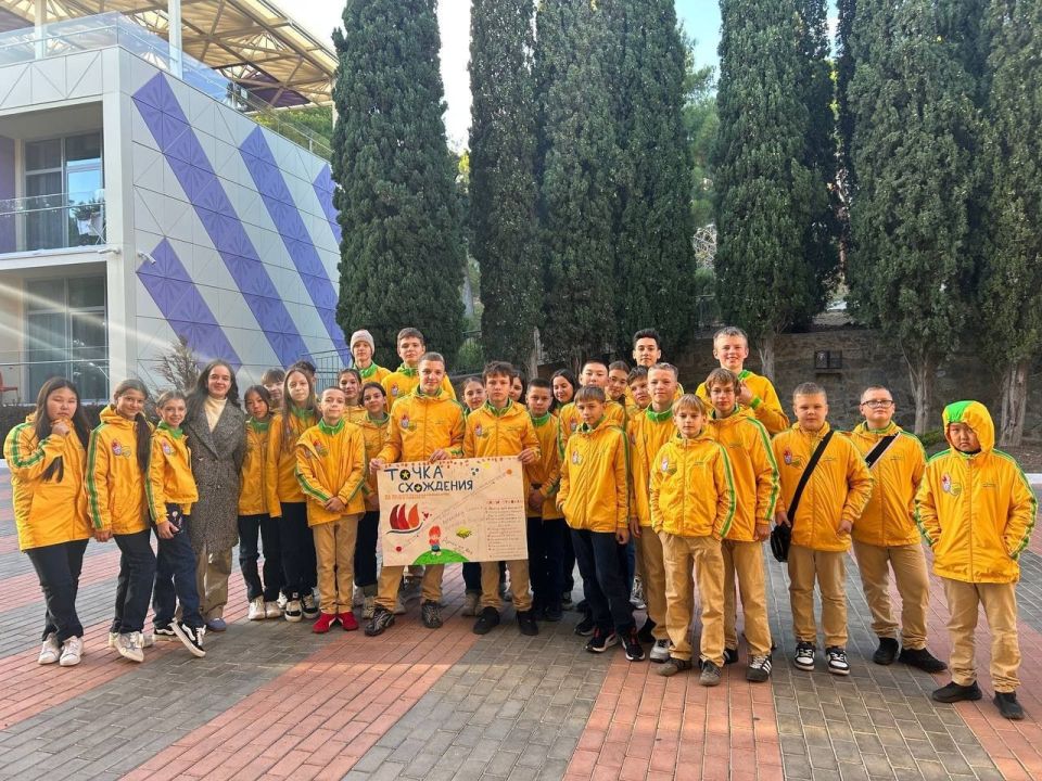 Дети ветеранов специальной военной операции и члены семей погибших защитников из шести регионов стали участниками 11-й смены в Международном детском центре «Артек» Дети ветеранов специальной военной операции и члены семей погибших защитников из шести регионов стали участниками 11-й смены в Международном детском центре «Артек»