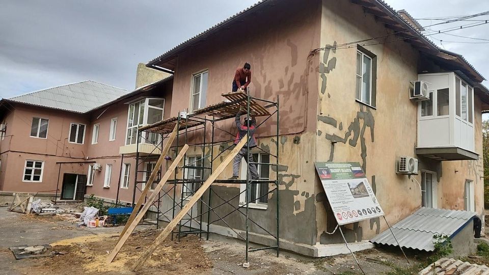 Капремонт жилых домов в Старобешевском округе близится к завершению Капремонт жилых домов в Старобешевском округе близится к завершению