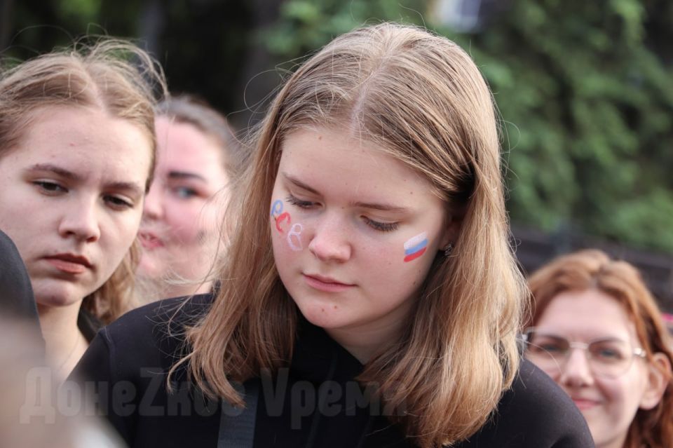 С Днём воссоединения с Россией! С Днём воссоединения с Россией!