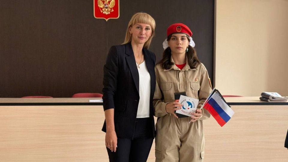 30 сентября 2025 года, ко Дню воссоединения Донецкой Народной Республики, Луганской Народной Республики, Запорожской области и Херсонской области с Российской Федерацией, в администрации Ясиноватского МО, первый заместитель... 30 сентября 2025 года, ко Дню воссоединения Донецкой Народной Республики, Луганской Народной Республики, Запорожской области и Херсонской области с Российской Федерацией, в администрации Ясиноватского МО, первый заместитель...