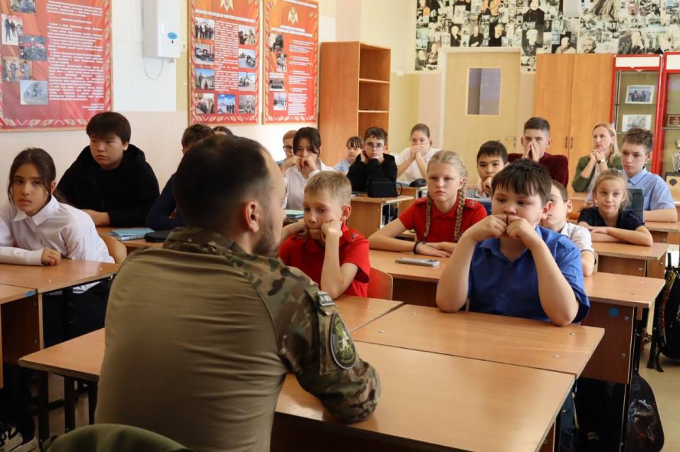 Наша Республика отметила День воссоединения Донецкой Народной Республики, Луганской Народной Республики, Запорожской и Херсонской областей с Российской Федерацией Наша Республика отметила День воссоединения Донецкой Народной Республики, Луганской Народной Республики, Запорожской и Херсонской областей с Российской Федерацией